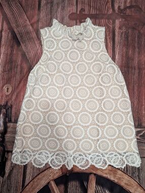 Preston & York Cream Lace Sleeveless Blouse